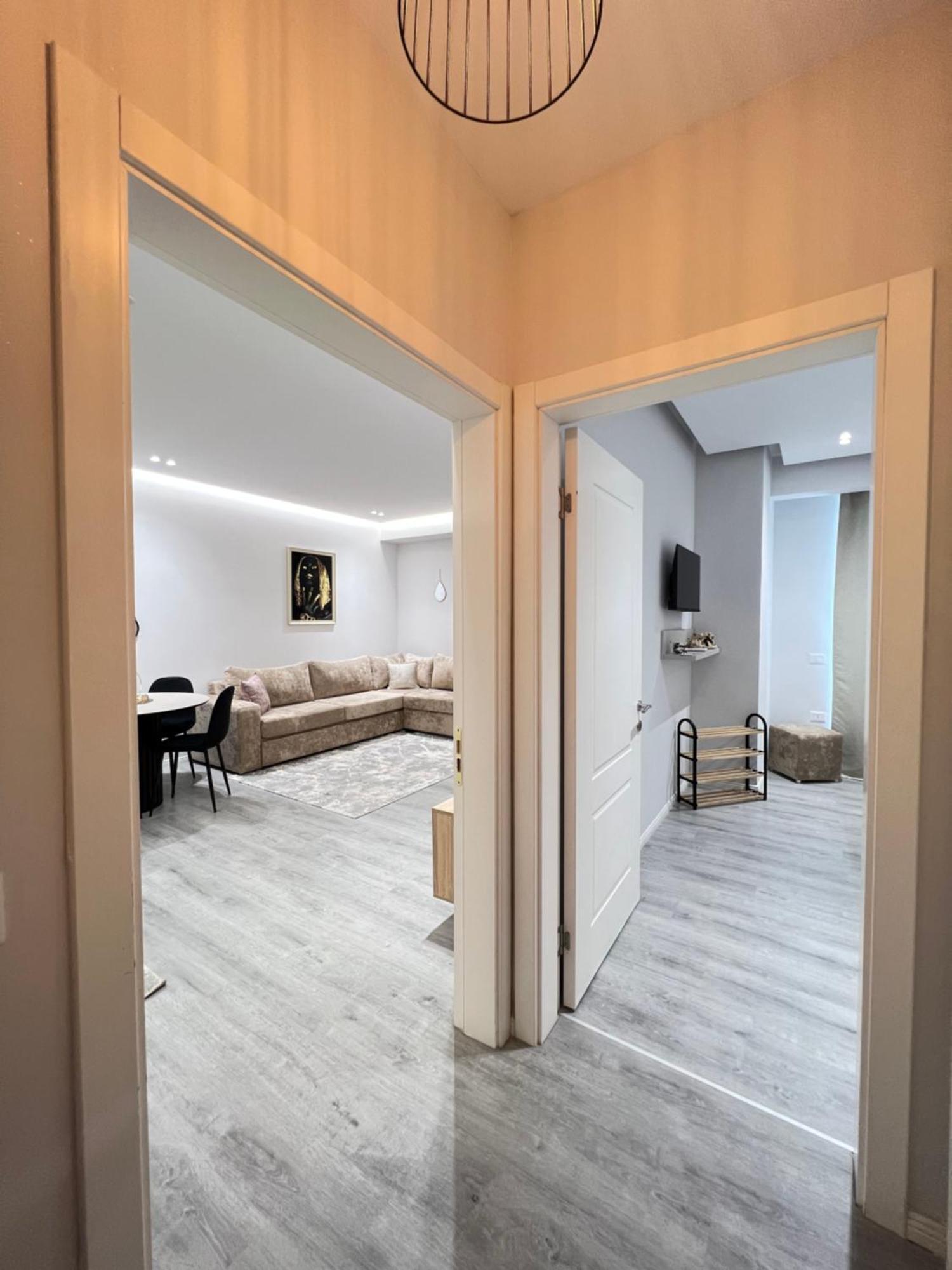 Luxury Lc Golem (Tirana)